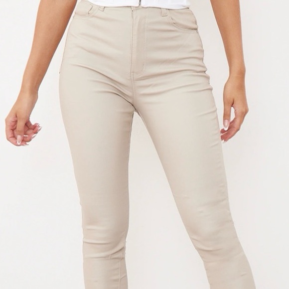 Pretty Little Thing Stone Hourglass Coated Skinny Jeans - Picture 8 of 9